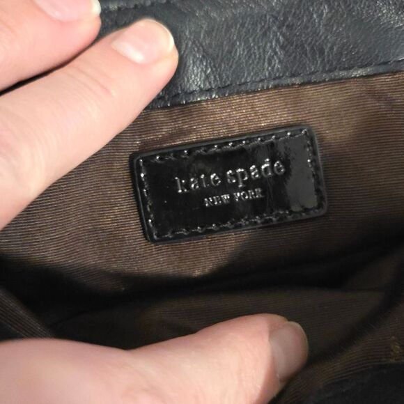 Kate Spade Navy Leather Twist Lock Clutch Wristlet - Picture 7 of 9